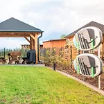 Holiday home Przystanek Mazury - Nad Jeziorem