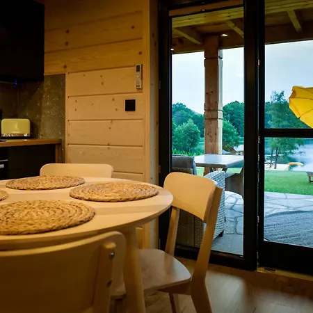 Przystanek Mazury - Nad Jeziorem * Swietajno (Olecko)