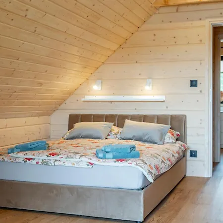 Przystanek Mazury - Nad Jeziorem * Swietajno (Olecko)