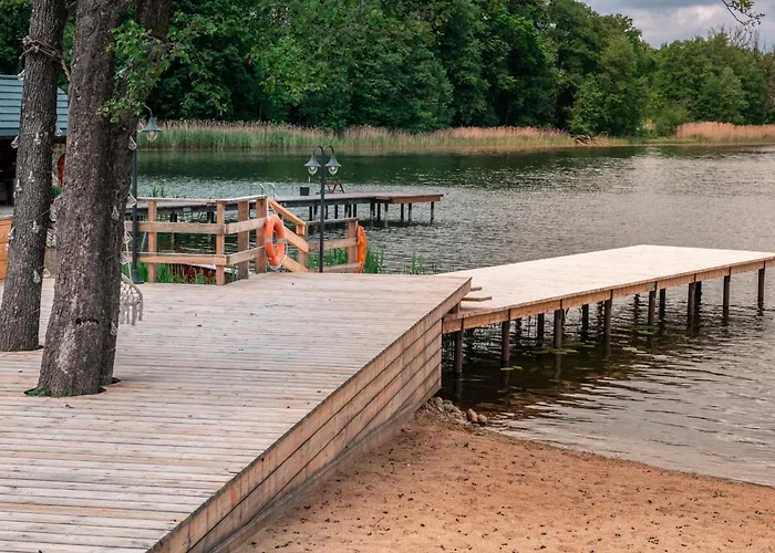 Przystanek Mazury - Nad Jeziorem Ferienhaus *